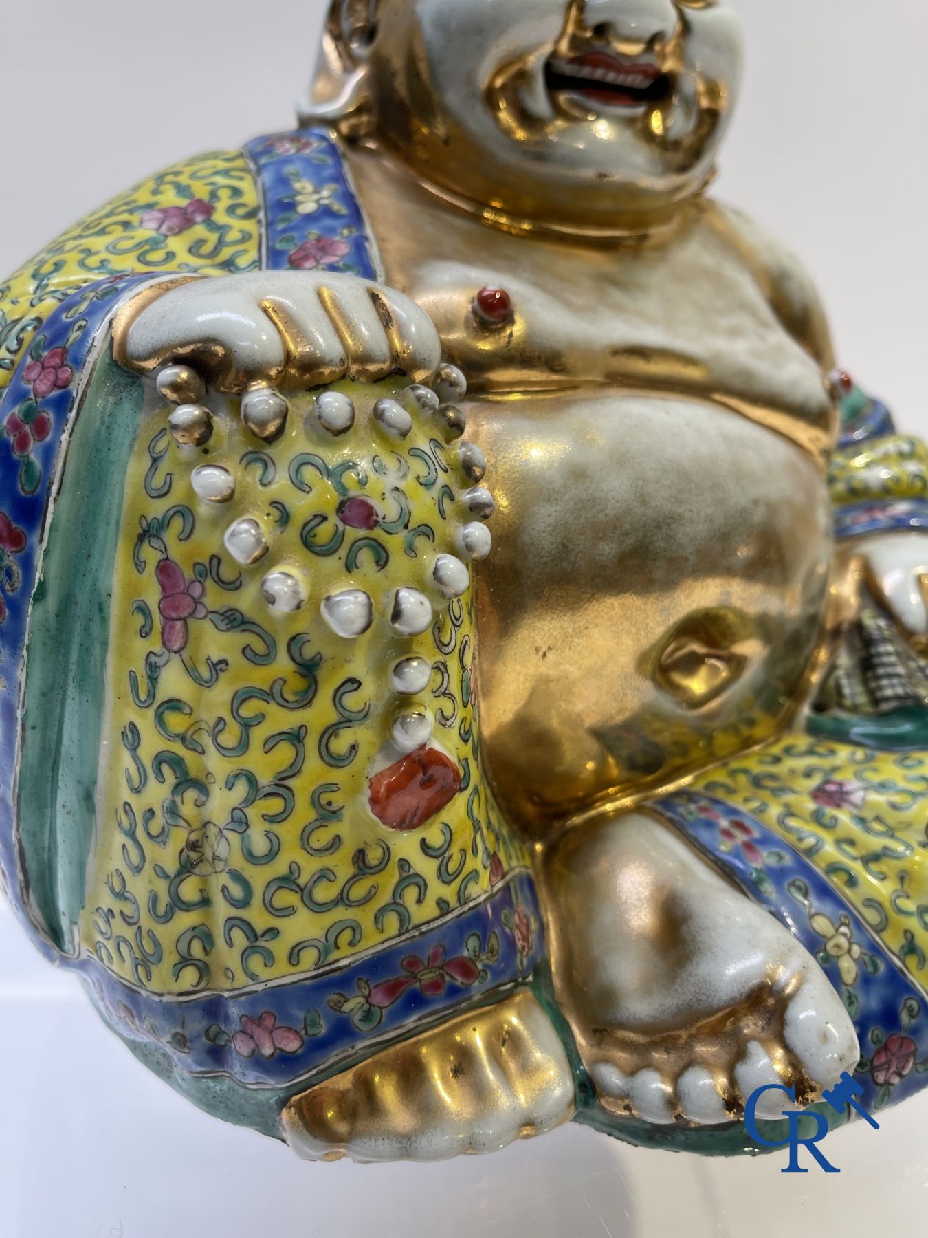 Chinees porselein: Grote lachende boeddha.