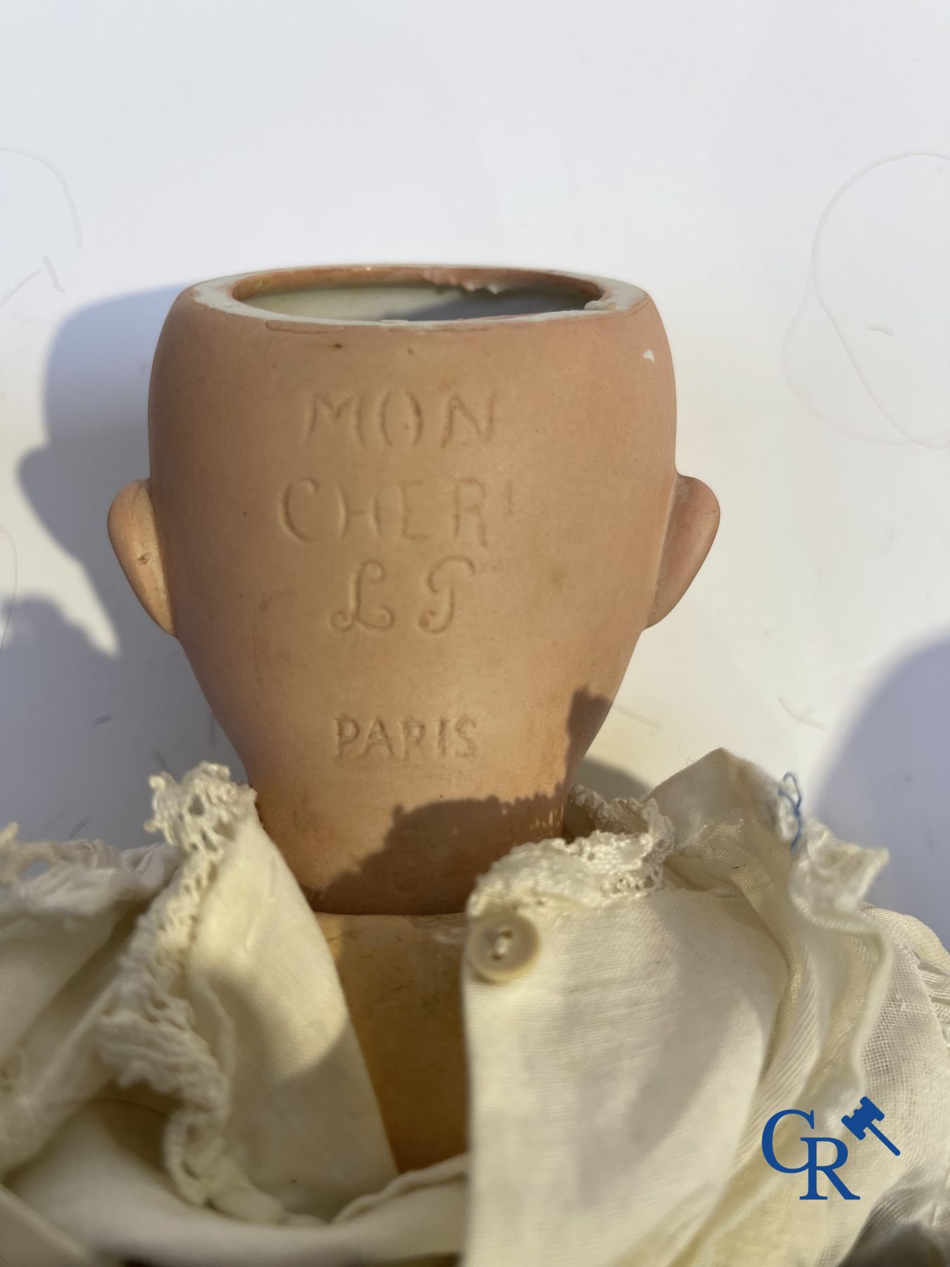 Speelgoed: antieke poppen: 4 antieke poppen met porselein hoofd.