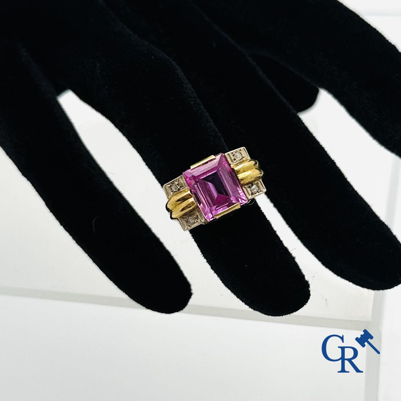 Juweel: Art deco tankring in geelgoud 18K.