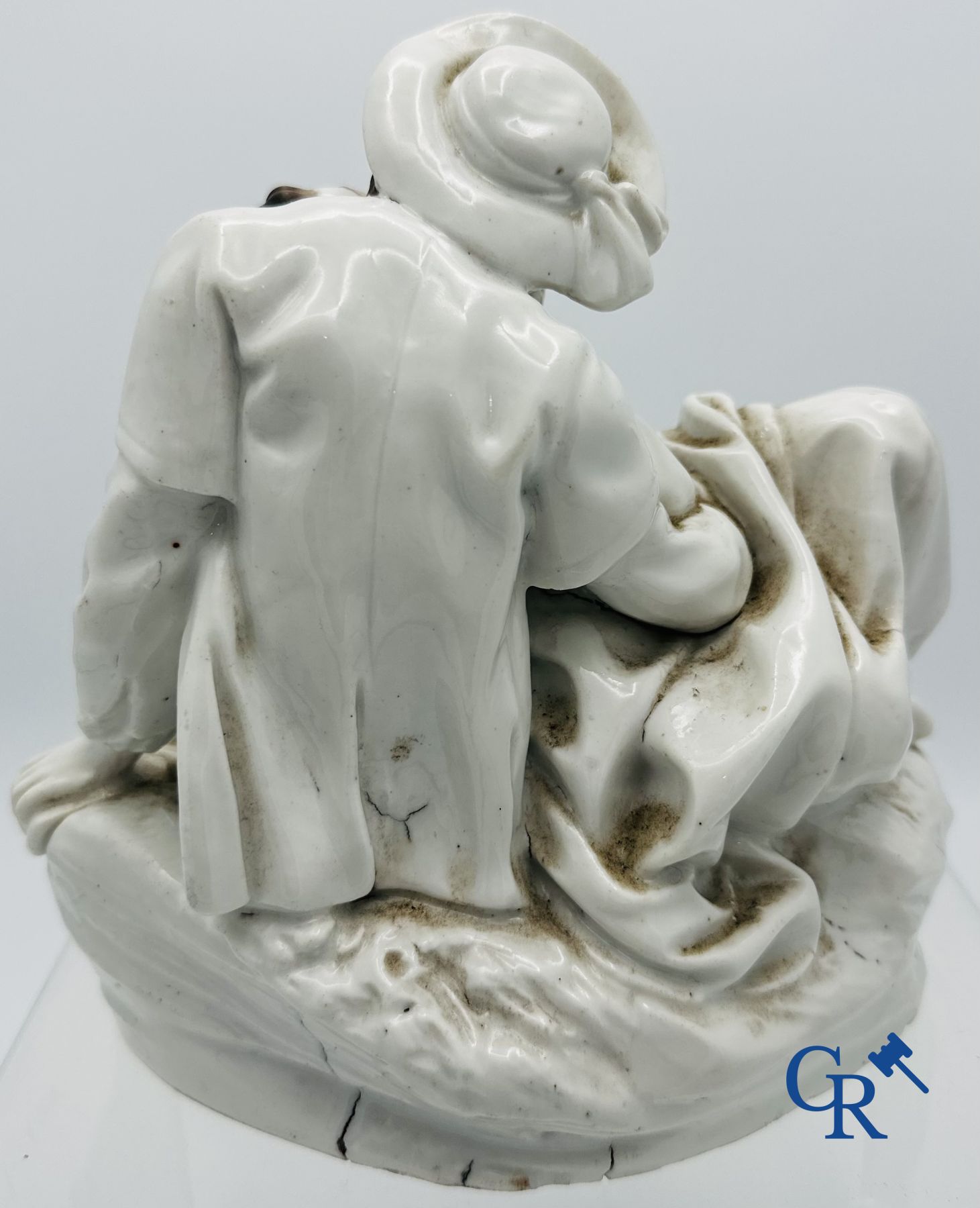 Meissen, 18th century. Group in fine porcelain depicting a couple in love.