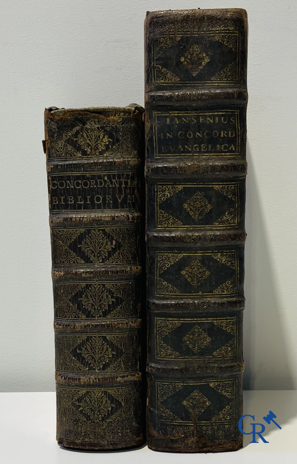 Oude boekdrukken: Cornelius Jansenius, Commentariorum, Petrus Zangrius Tiletanus 1572 en Concordantiae, Keerberg.