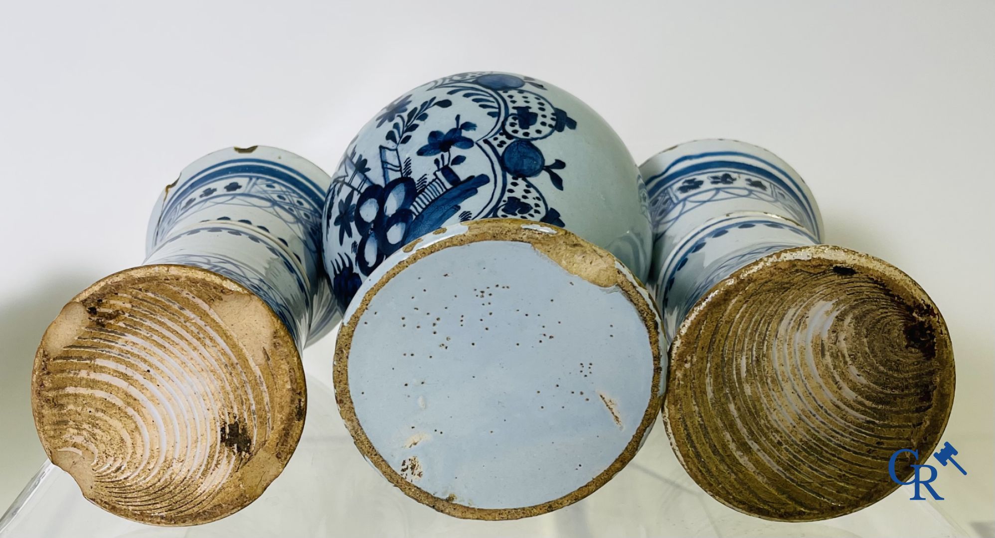 Delft: 10 stuks 18 de eeuwse Delftse faience.