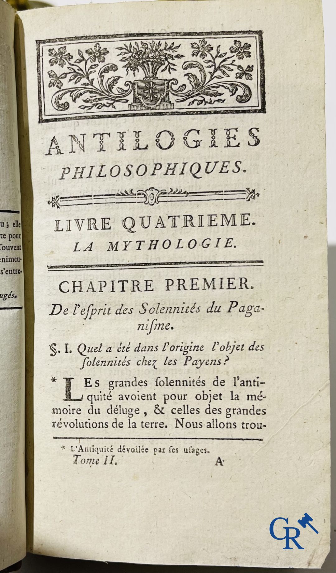 Oude boekdrukken: Abbé de Fontenay (4 volumes) 1774 en Les oeuvres de monsieur de Crébillon (3 volumes) 1754.
