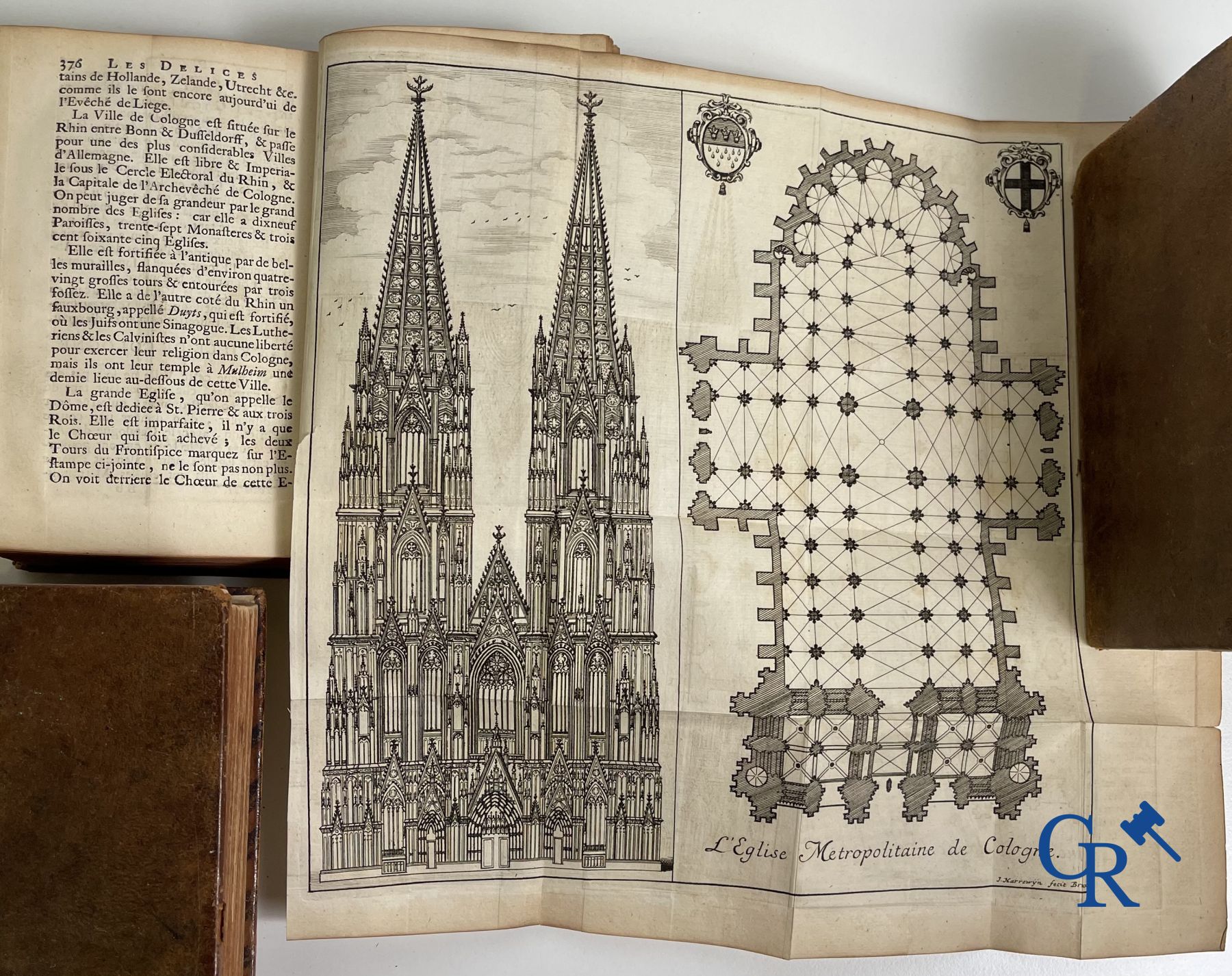 Oude boekdrukken: Histoire générale des Pais-Bas, 1720 Chez François Foppens à Brusselle.