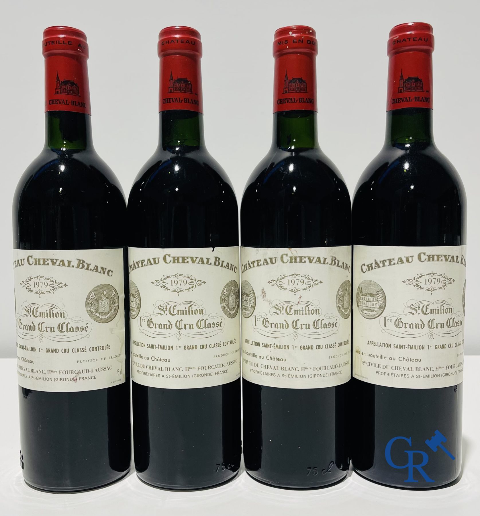 Wijnen: Saint-Emilion. Château Cheval Blanc. 1979. 1er Grand Cru Classé.