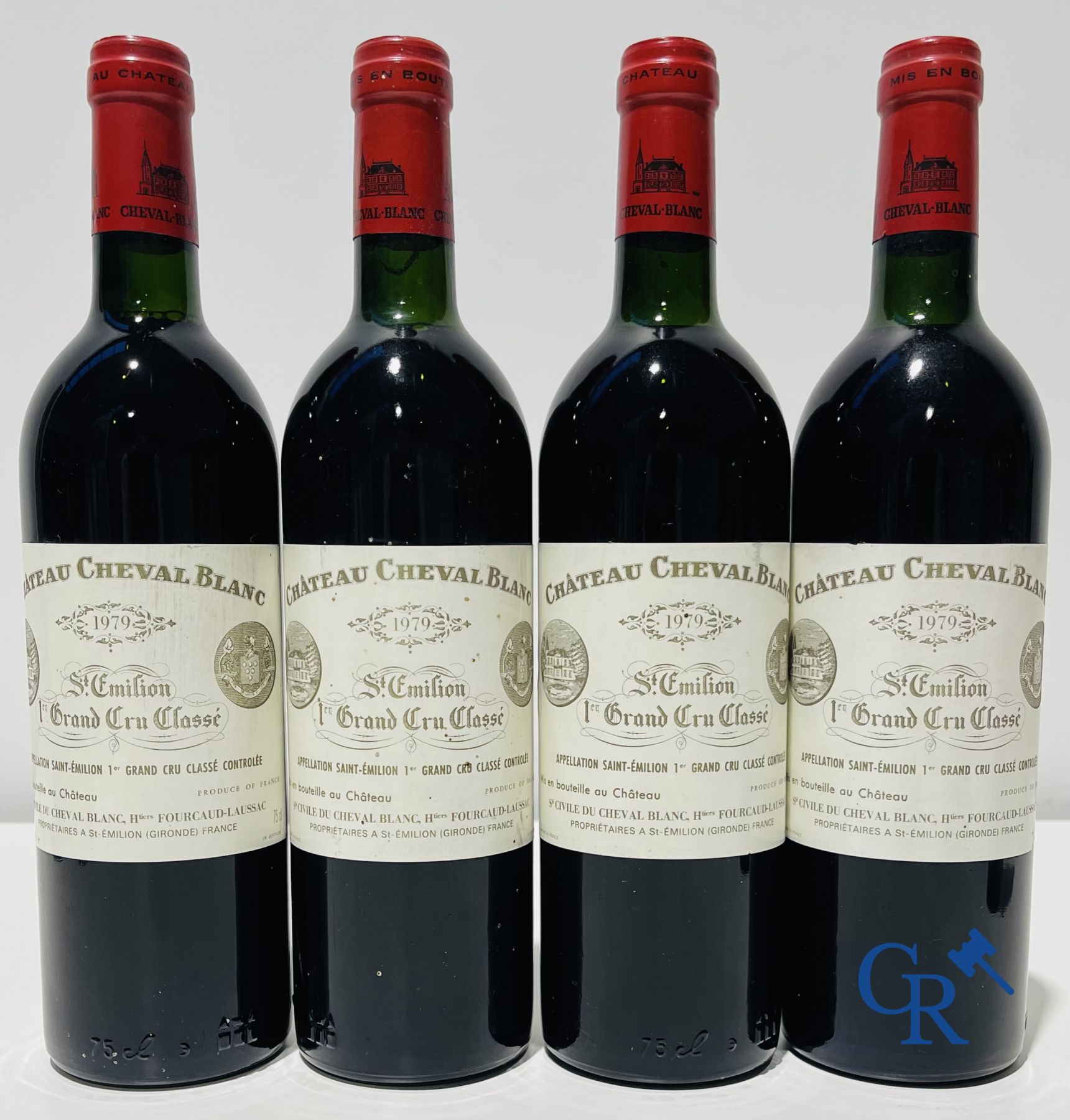 Wijnen: Saint-Emilion. Château Cheval Blanc. 1979. 1er Grand Cru Classé.