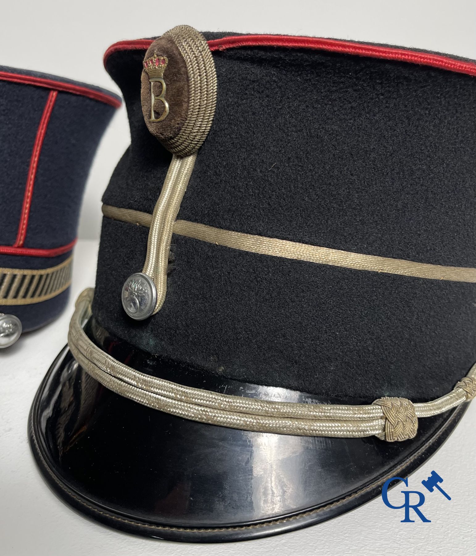 Burgerwacht België (1830 - 1914). Kepie van de Garde Civique en 3 kepies van de Belgische politie/gendarmerie.