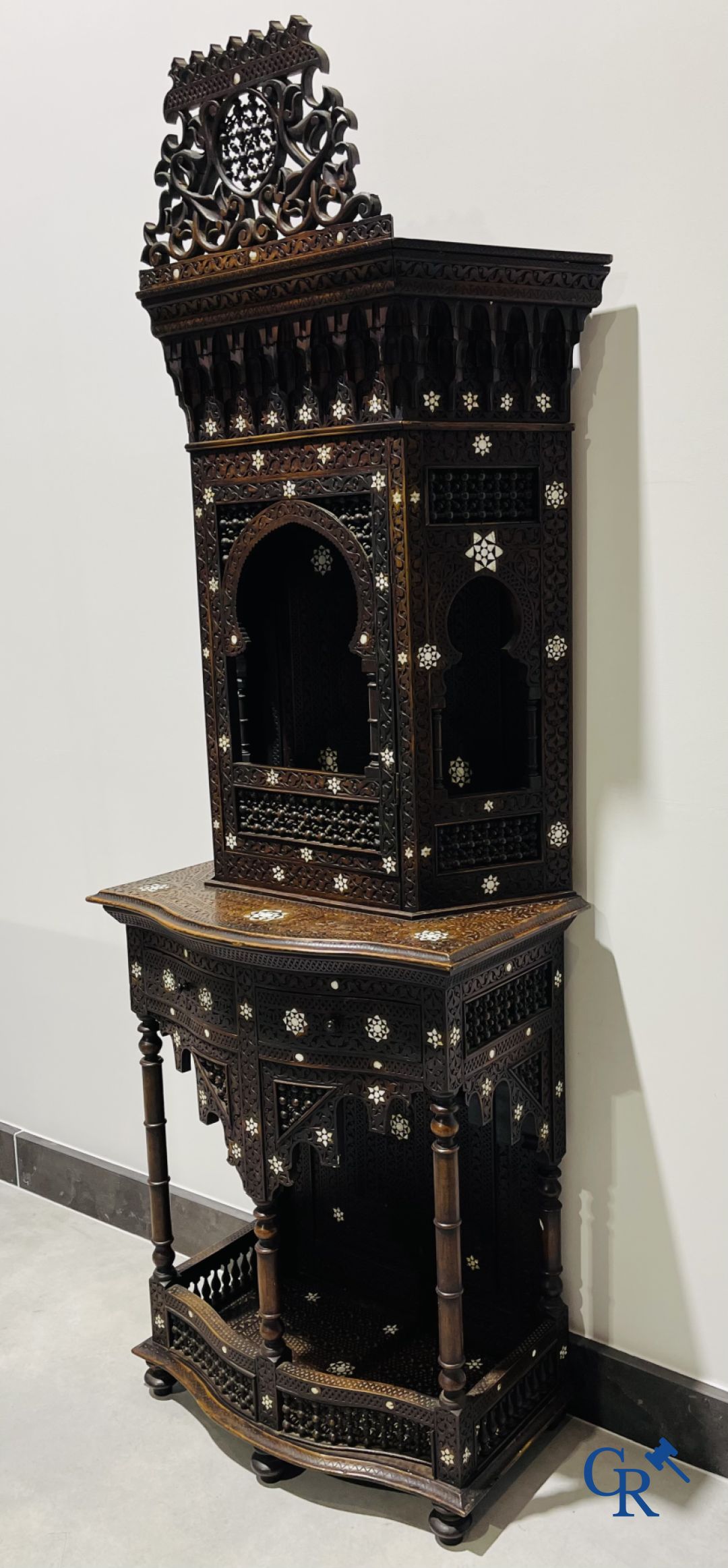 Sculpted furniture with inlays of ebony and mother-of-pearl. Syria, early 19th century.