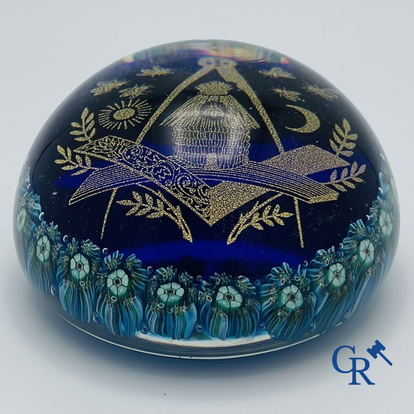 Vrijmetselaarij: Presse papier in kristal.