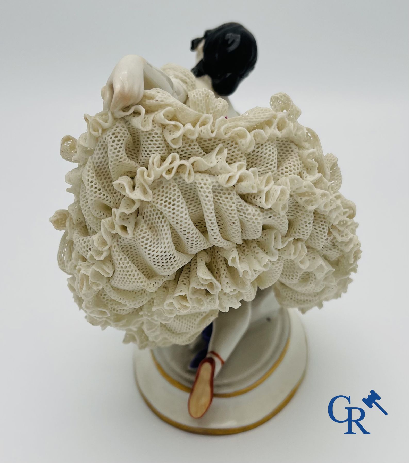 Volkstedt Rudolstadt: 3 dancers in fine porcelain, lace porcelain.