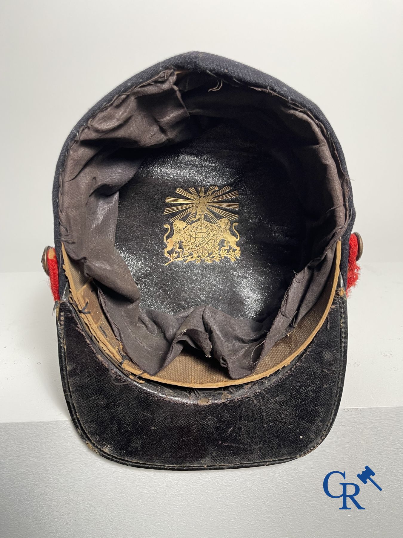 Burgerwacht België (1830 - 1914). Kepie van de Garde Civique en 3 kepies van de Belgische politie/gendarmerie.