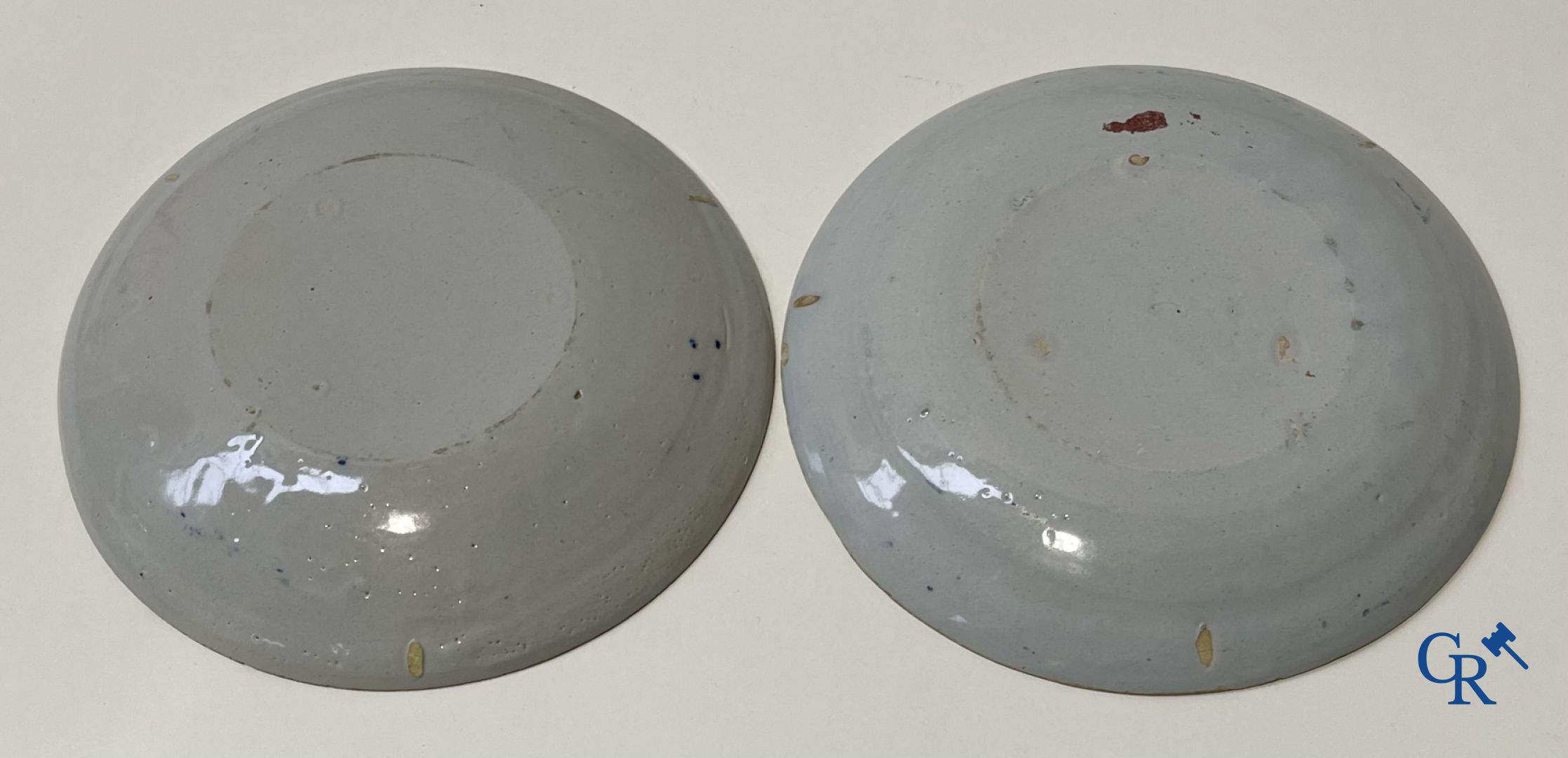 Delft: 10 stuks 18 de eeuwse Delftse faience.